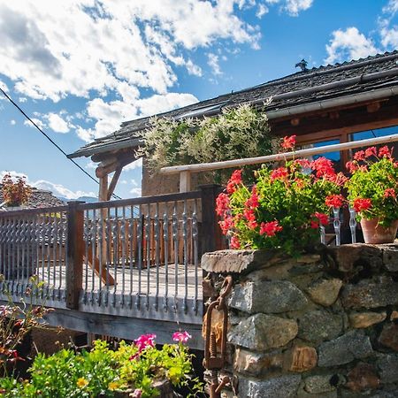 The Dragon Barn - Grenier Villa Ascou Exterior photo