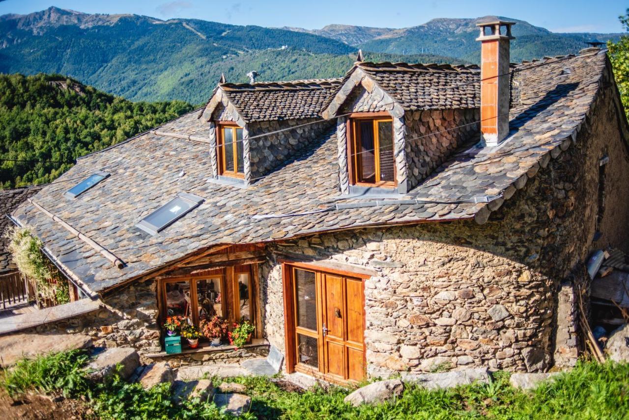 The Dragon Barn - Grenier Villa Ascou Exterior photo